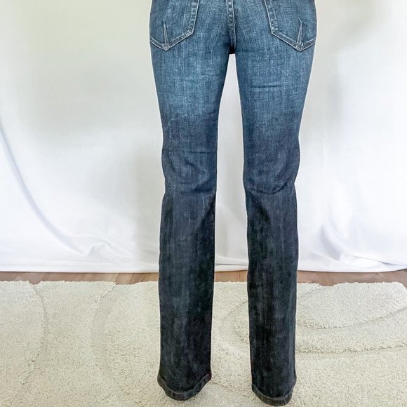 The Limited Classic Straight Leg Vintage ‘90s Jeans in Dark Rinse - Picture 5 of 9